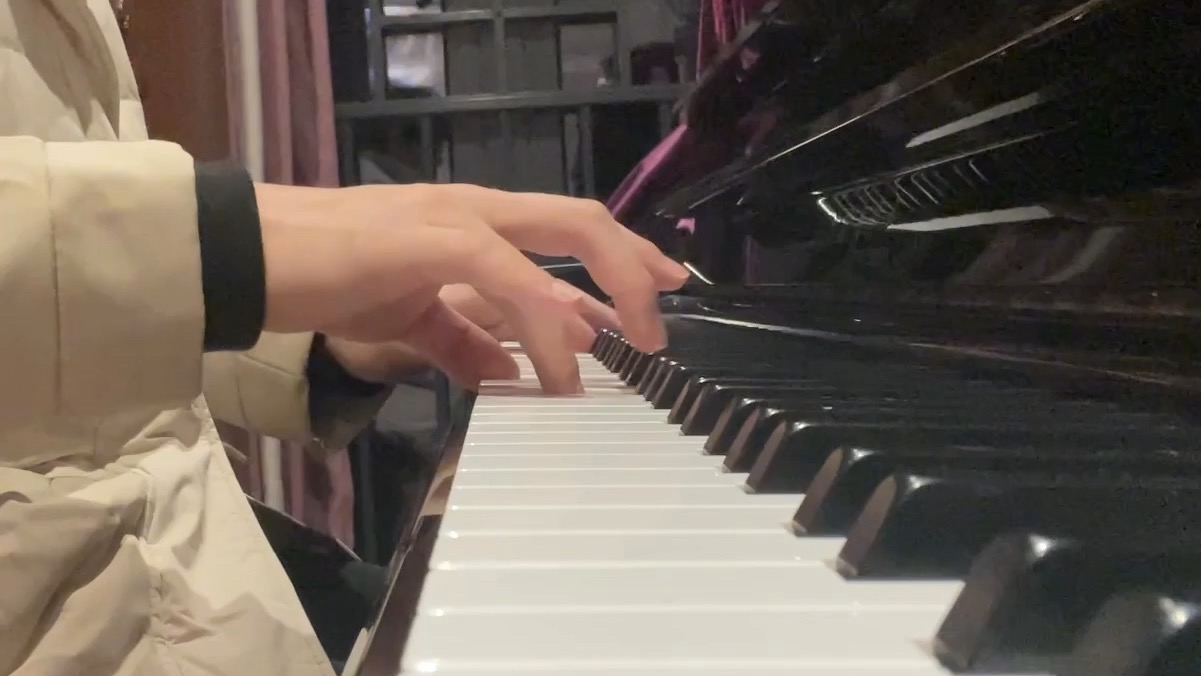 【钢琴】《Everyday World》+《东京人寿》+《緋色の空》+广州二中29届创音《冰梦》C大调改编串烧 cover